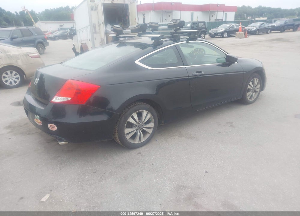2011 HONDA ACCORD 2.4 EX VIN: 1HGCS1B75BA007841