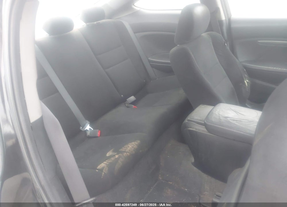2011 HONDA ACCORD 2.4 EX VIN: 1HGCS1B75BA007841
