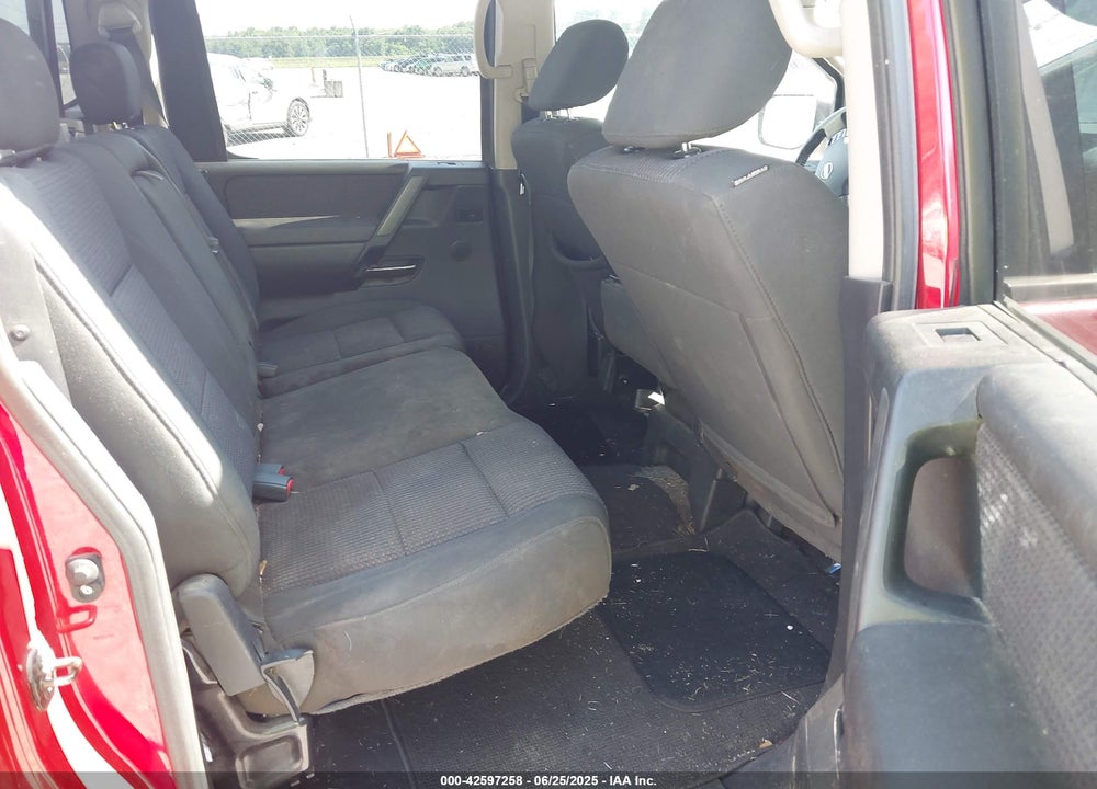 2010 NISSAN TITAN SE VIN: 1N6BA0EK8AN302444