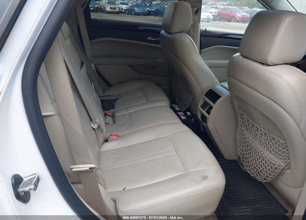 2011 CADILLAC SRX LUXURY COLLECTION VIN: 3GYFNDEY6BS527404