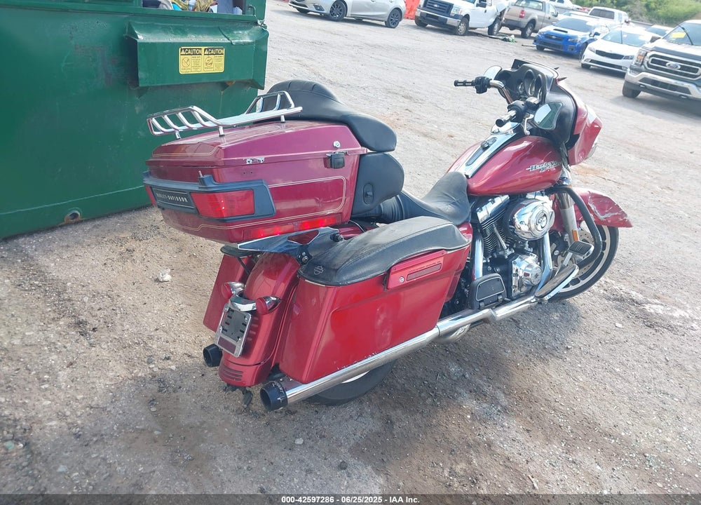 2012 HARLEY-DAVIDSON FLHX VIN: 1HD1KBM18CB630420