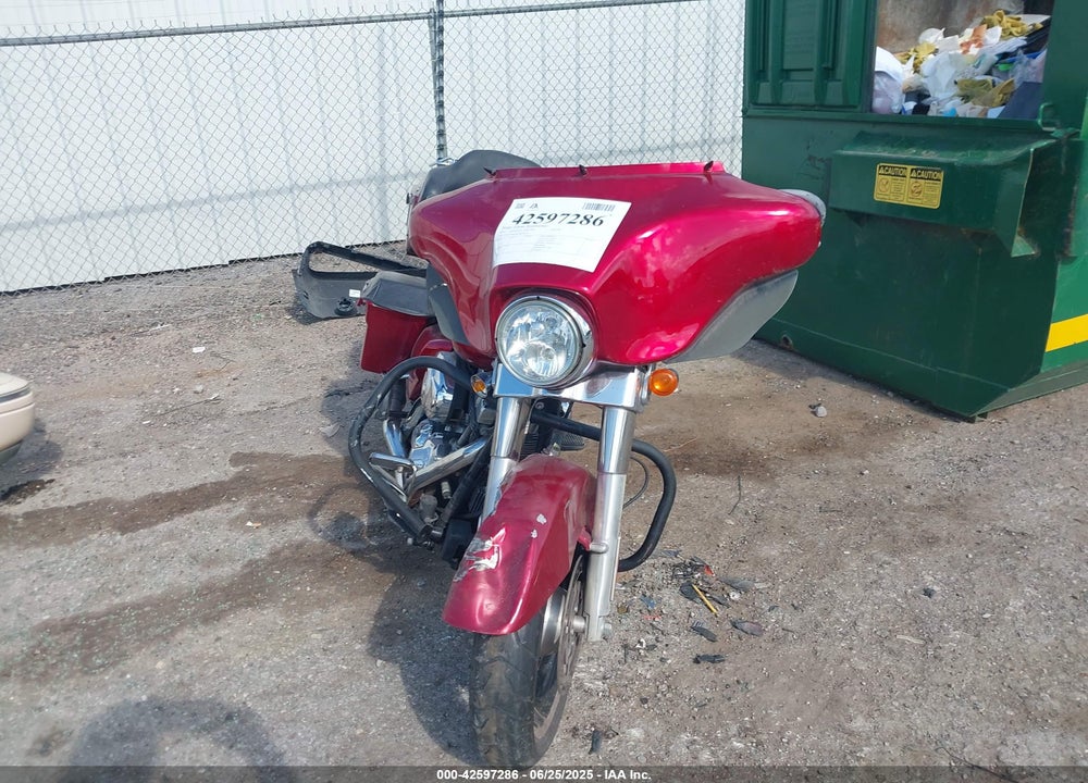 2012 HARLEY-DAVIDSON FLHX VIN: 1HD1KBM18CB630420