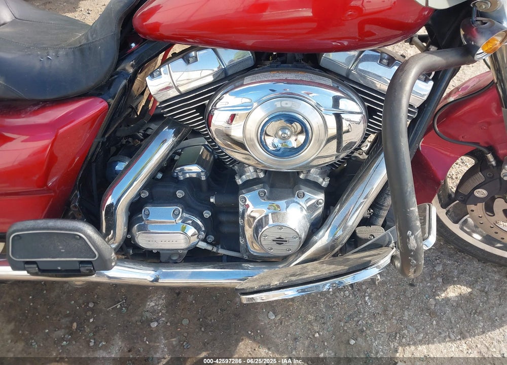 2012 HARLEY-DAVIDSON FLHX VIN: 1HD1KBM18CB630420