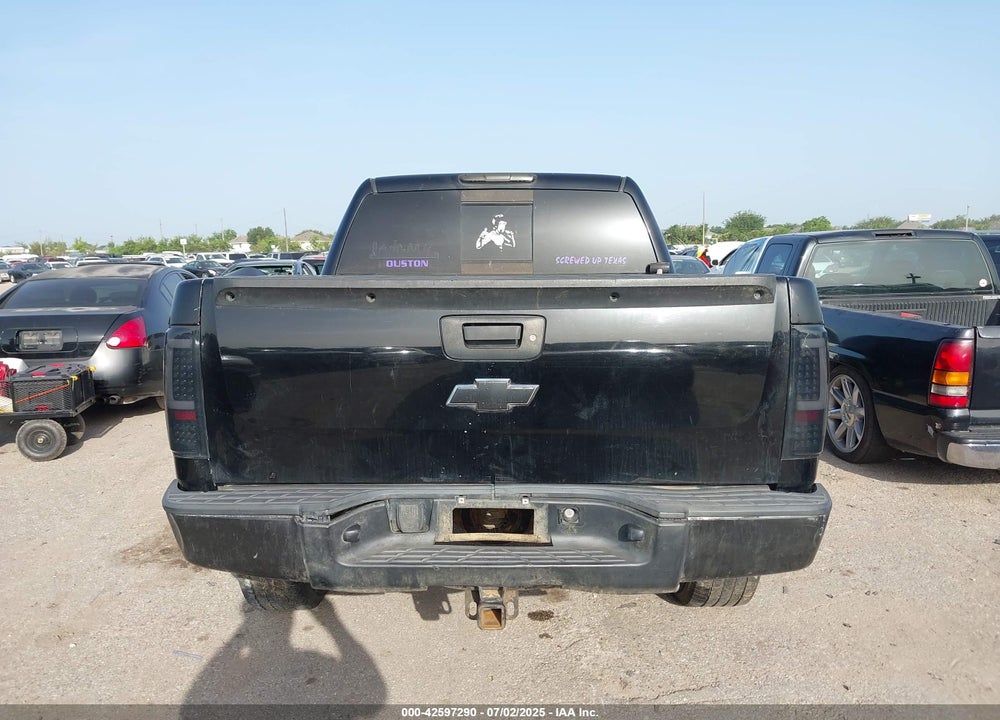 2008 CHEVROLET SILVERADO 1500 LTZ VIN: 3GCEC13J18G222254