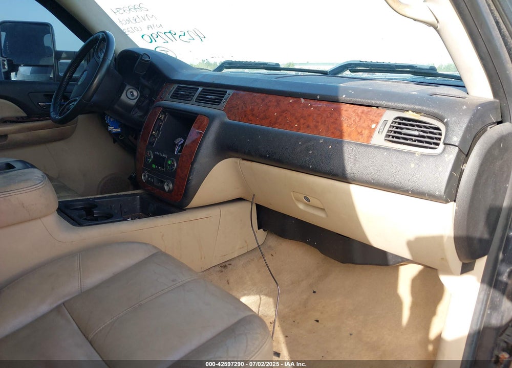 2008 CHEVROLET SILVERADO 1500 LTZ VIN: 3GCEC13J18G222254