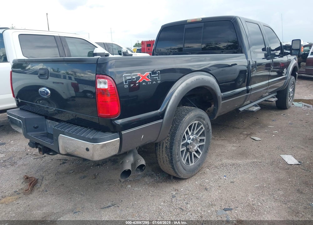2011 FORD F-350 LARIAT VIN: 1FT8W3BT4BEC10567