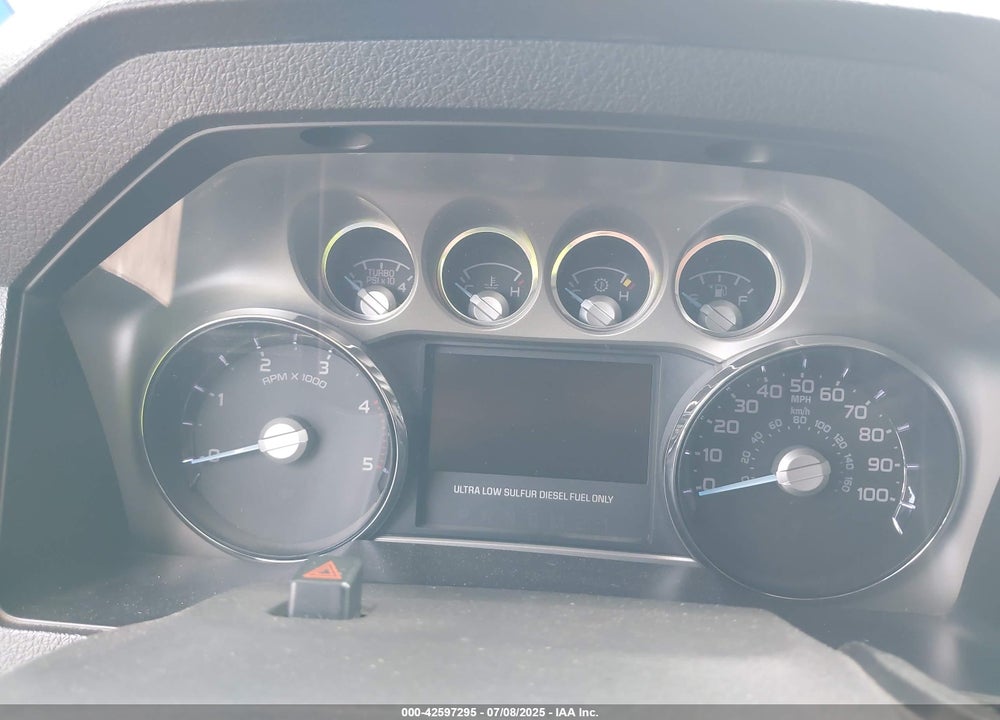 2011 FORD F-350 LARIAT VIN: 1FT8W3BT4BEC10567