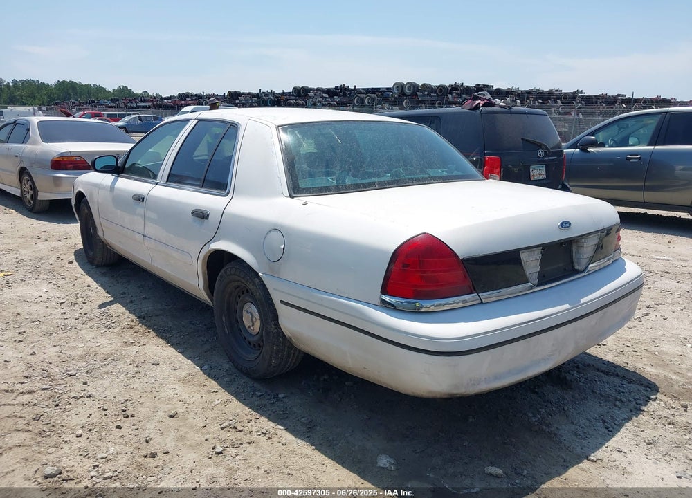 2000 FORD CROWN VICTORIA POLICE INTERCEPTOR VIN: 2FAFP71W9YX208897
