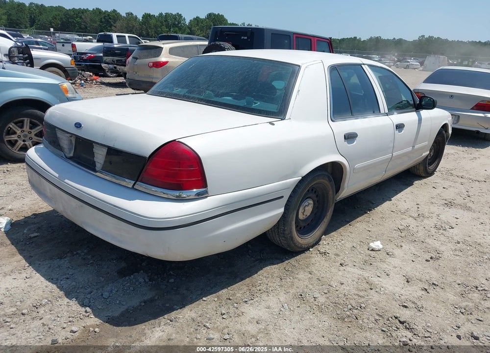 2000 FORD CROWN VICTORIA POLICE INTERCEPTOR VIN: 2FAFP71W9YX208897