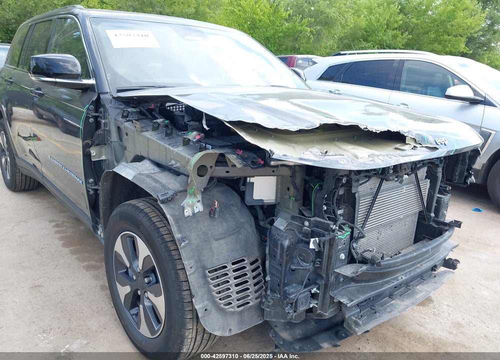 2024 JEEP GRAND CHEROKEE 4XE VIN: 1C4RJYB68RC132293