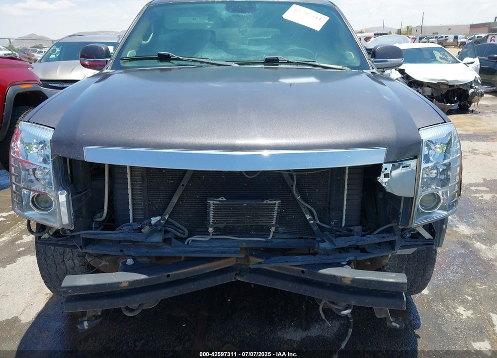2010 CADILLAC ESCALADE VIN: 1GYUKAEF3AR243470
