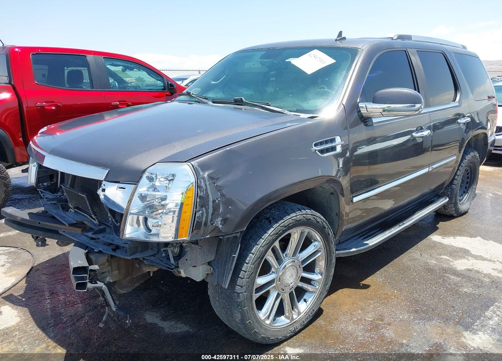 2010 CADILLAC ESCALADE VIN: 1GYUKAEF3AR243470