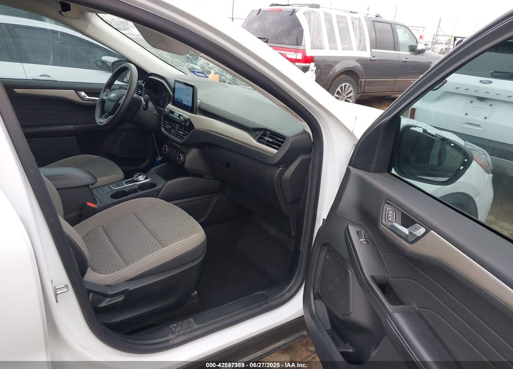 2021 FORD ESCAPE VIN: 1FMCU9G64MUA94118