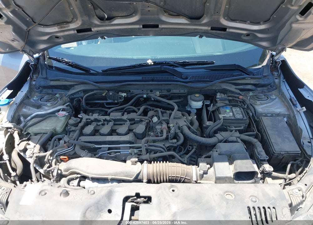 2018 HONDA CIVIC VIN: SHHFK7H28JU404135