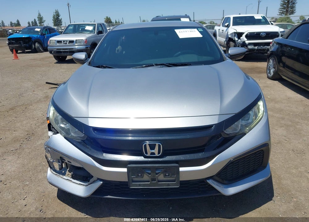 2018 HONDA CIVIC VIN: SHHFK7H28JU404135