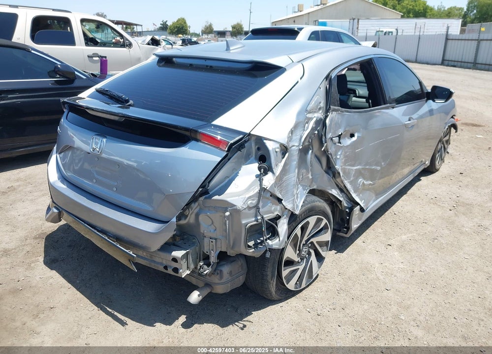 2018 HONDA CIVIC VIN: SHHFK7H28JU404135