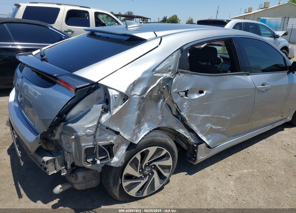 2018 HONDA CIVIC VIN: SHHFK7H28JU404135
