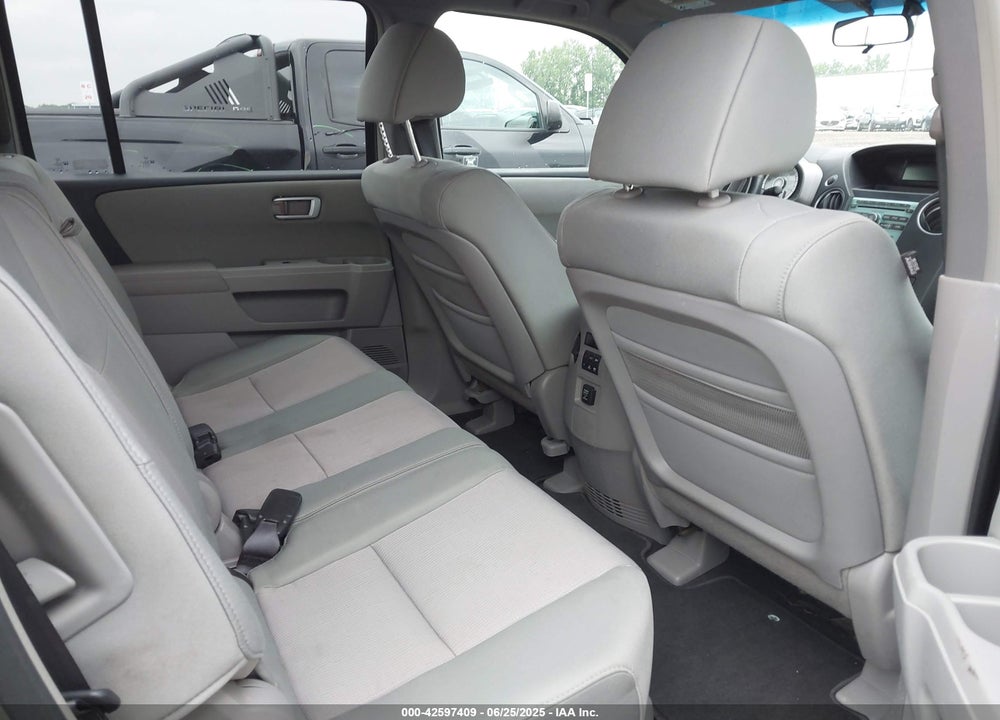 2009 HONDA PILOT VIN: 5FNYF48489B025548