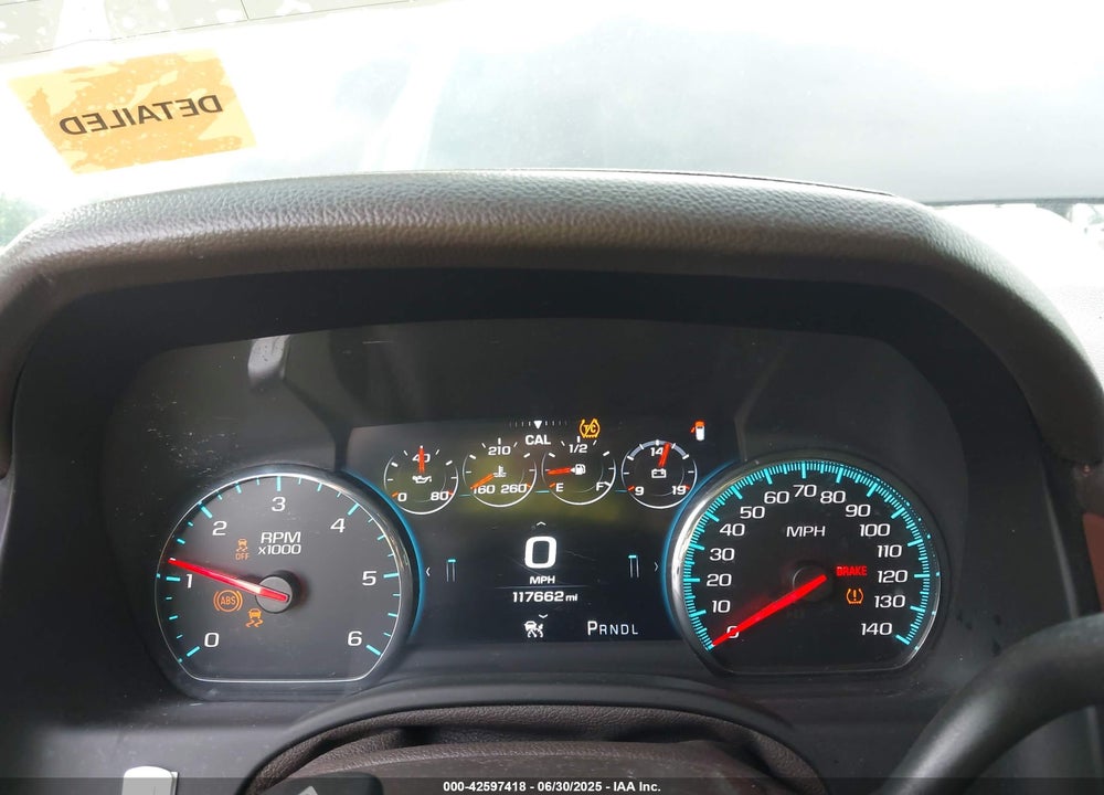 2018 CHEVROLET SUBURBAN VIN: 1GNSKJKC9JR140584