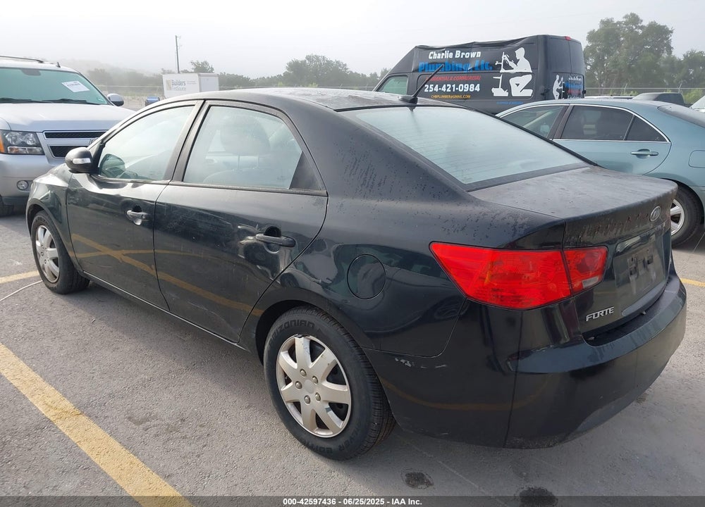 2010 KIA FORTE VIN: KNAFU4A26A5050635