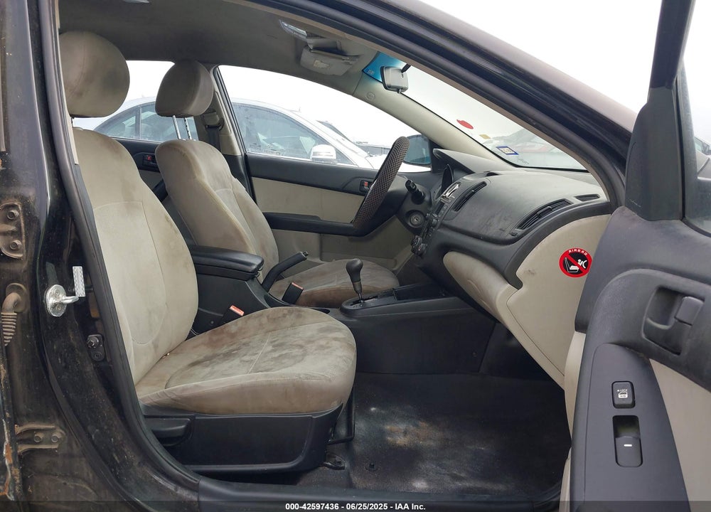 2010 KIA FORTE VIN: KNAFU4A26A5050635