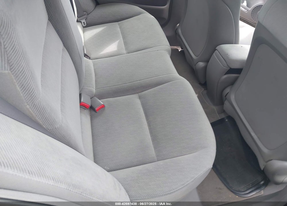 2011 HONDA CIVIC LX VIN: 2HGFA1F56BH536953