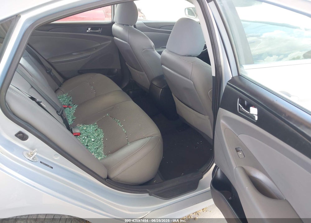 2013 HYUNDAI SONATA VIN: 5NPEB4AC4DH700967
