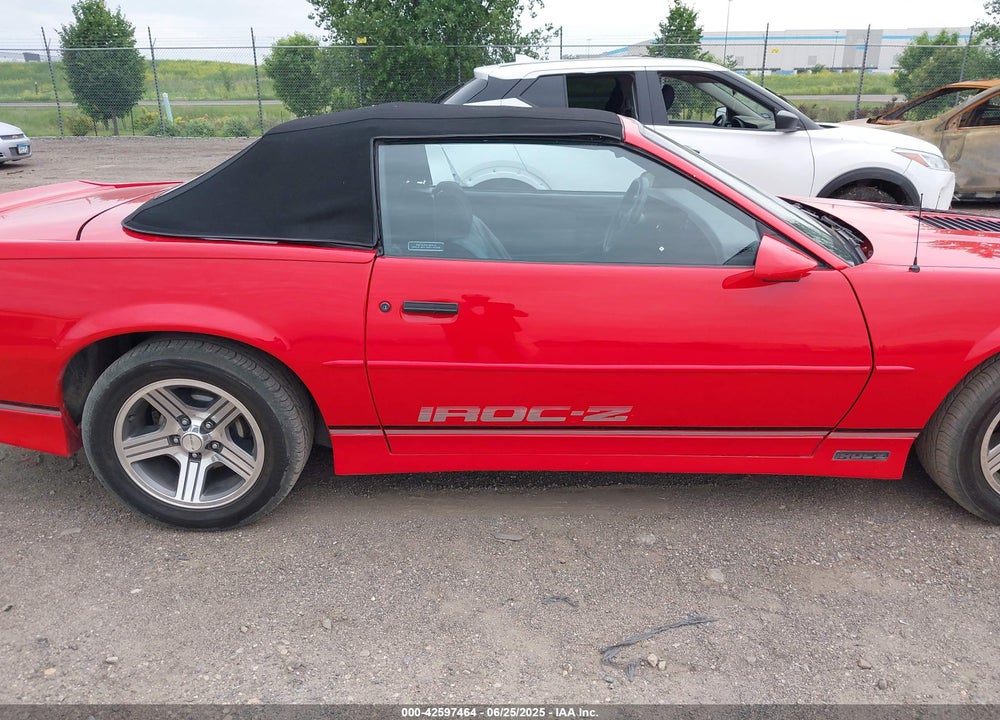 1989 CHEVROLET CAMARO VIN: 1G1FP31E8KL181862