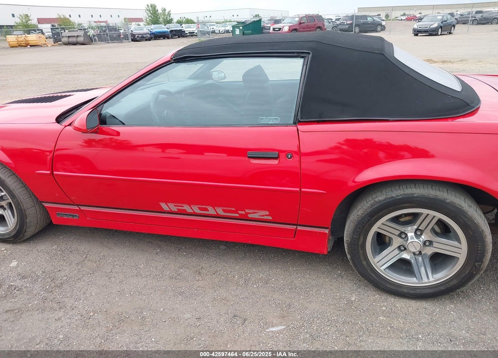 1989 CHEVROLET CAMARO VIN: 1G1FP31E8KL181862