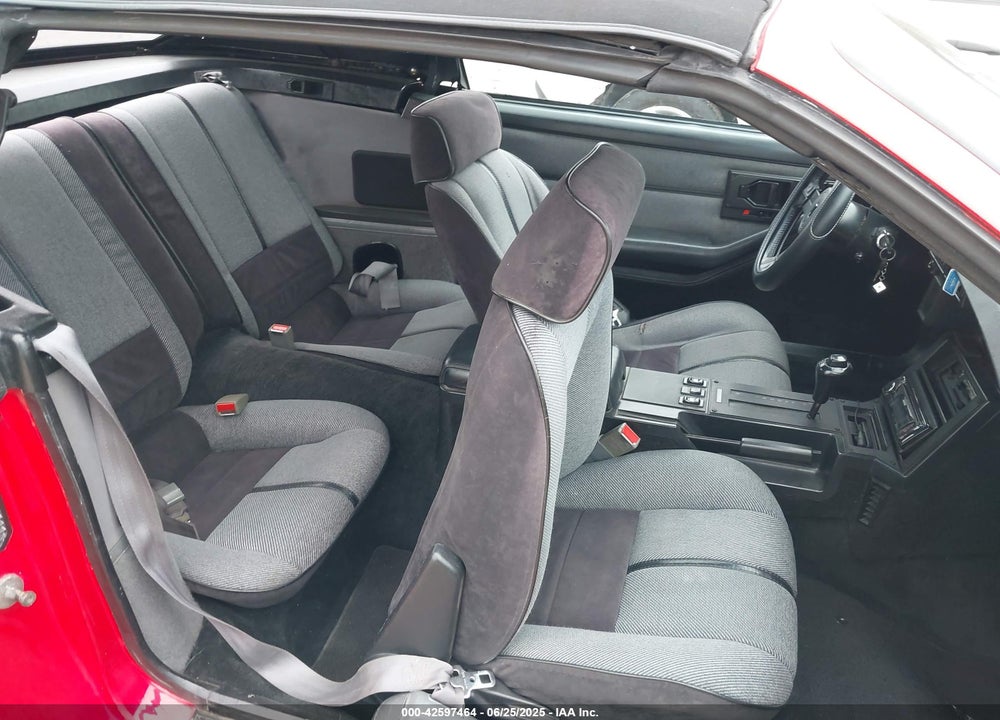 1989 CHEVROLET CAMARO VIN: 1G1FP31E8KL181862
