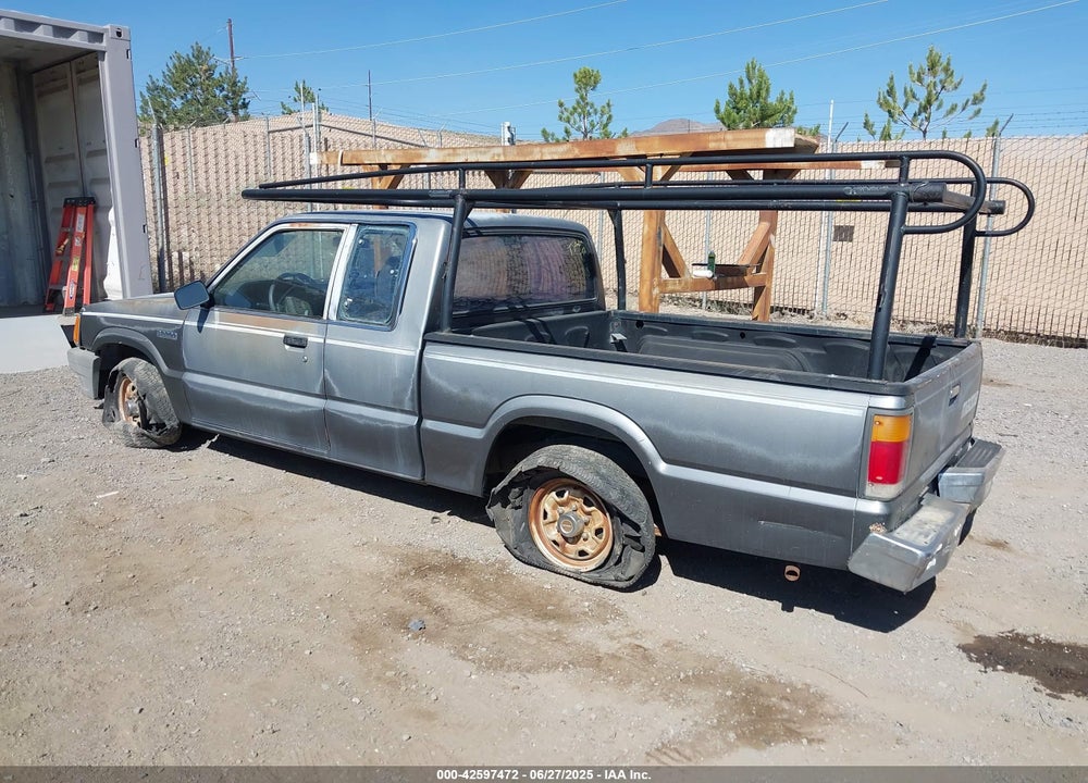 1988 MAZDA B2200 CAB PLUS VIN: JM2UF3133J0325295