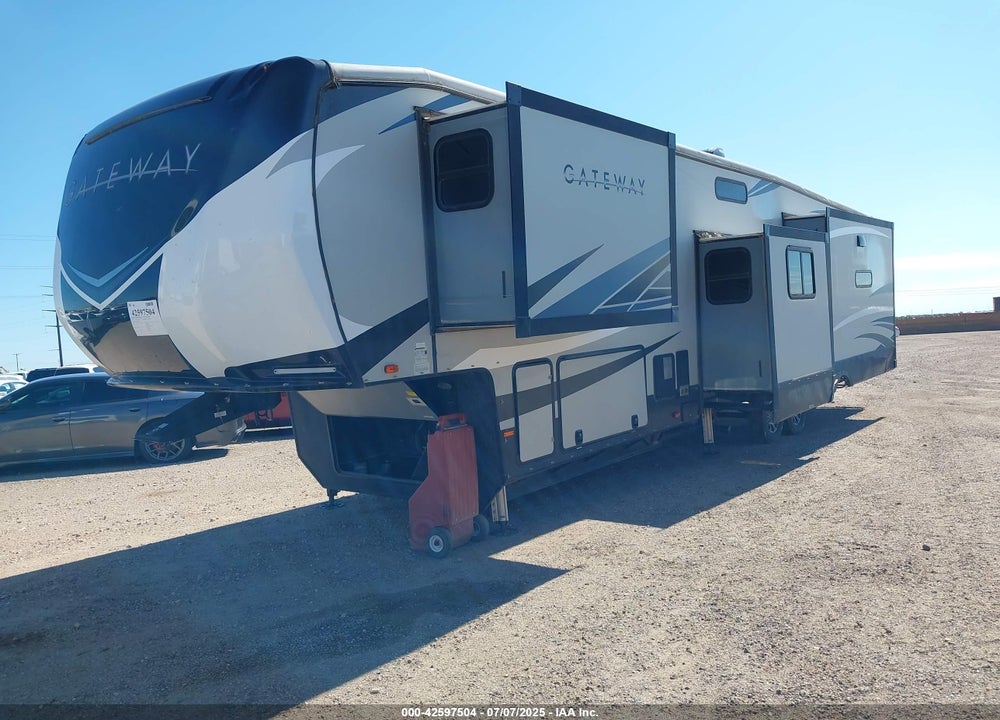2019 HEARTLAND GATEWAY 5TH WHEEL 44' VIN: 5SFSG4220KE404851