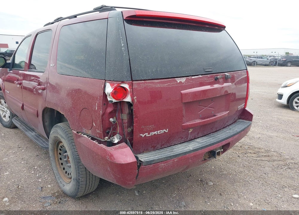 2007 GMC YUKON VIN: 1GKFK13047J113285
