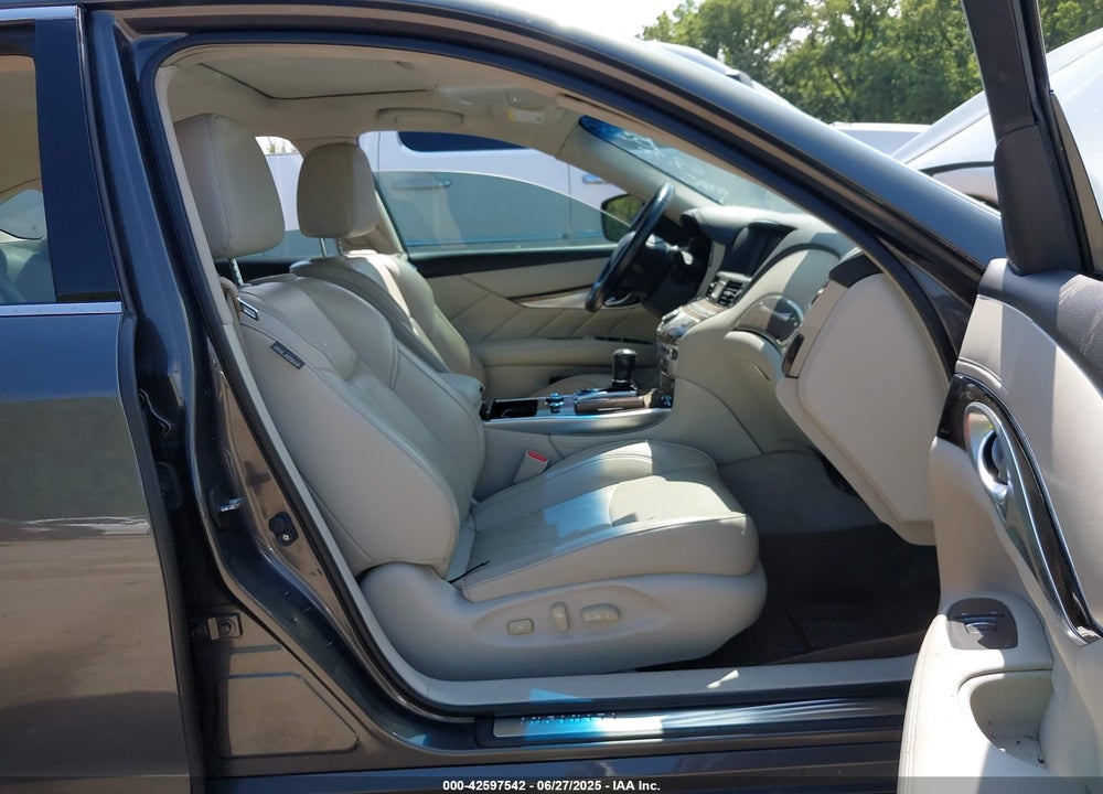 2012 INFINITI M35H VIN: JN1EY1AP4CM910962