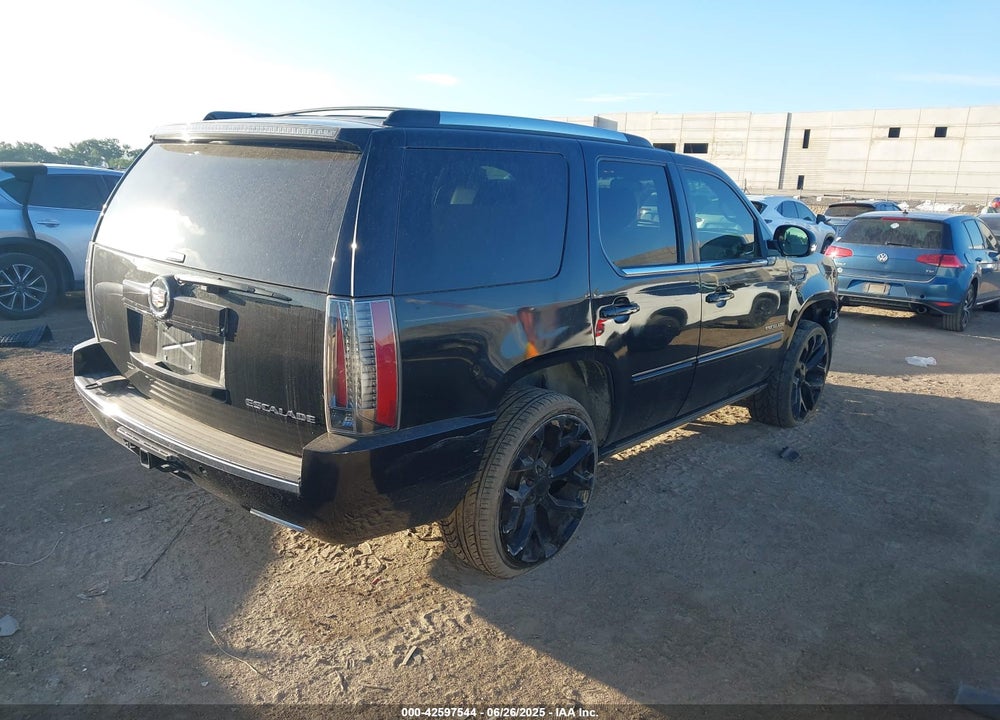 2014 CADILLAC ESCALADE VIN: 1GYS3CEF9ER209720