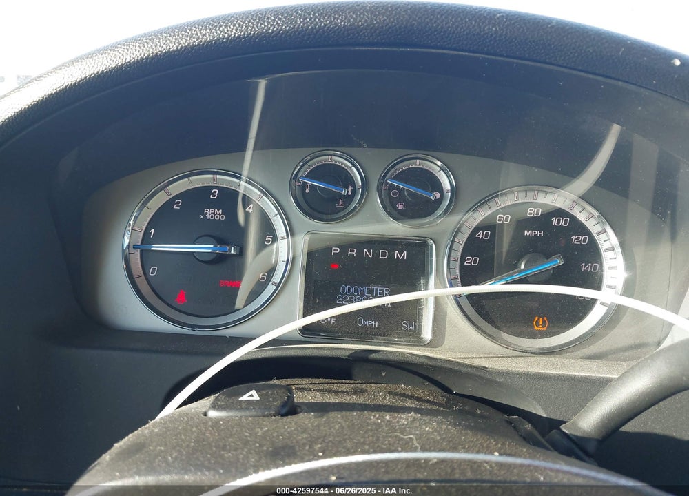 2014 CADILLAC ESCALADE VIN: 1GYS3CEF9ER209720