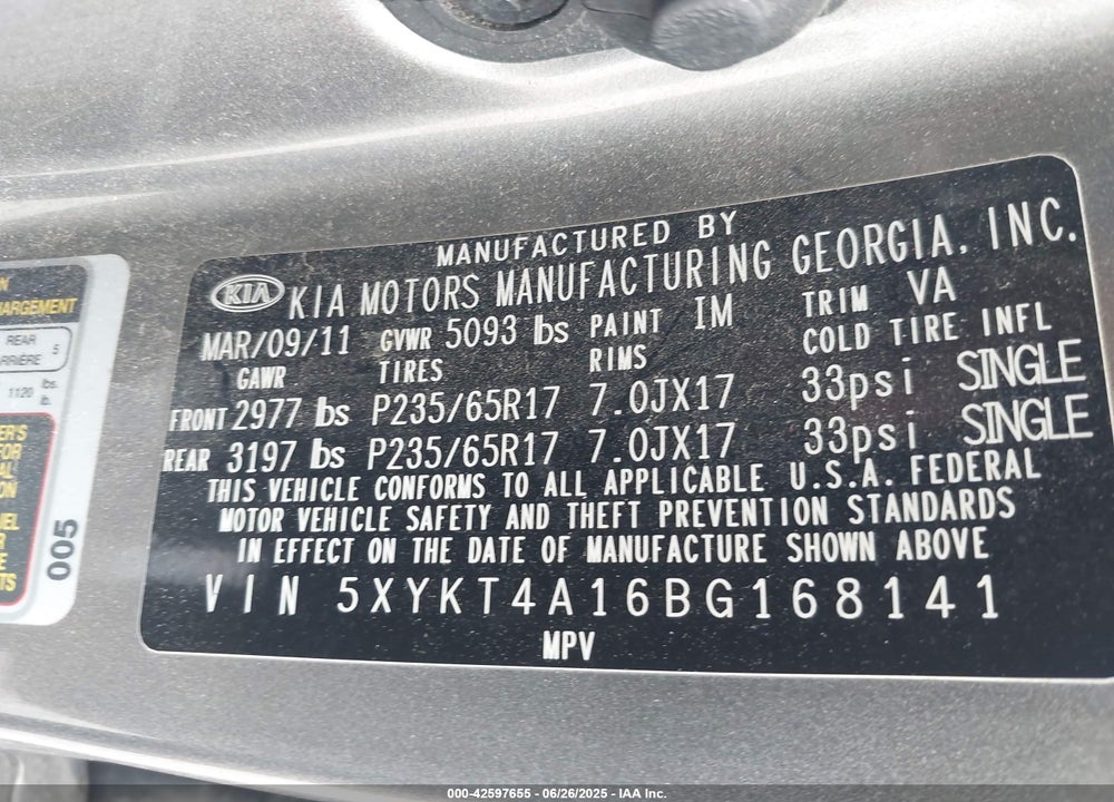 2011 KIA SORENTO VIN: 5XYKT4A16BG168141