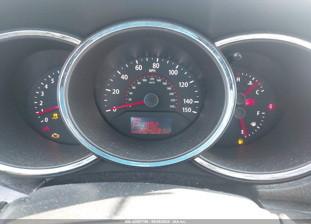 2011 KIA SORENTO VIN: 5XYKTDA18BG075427