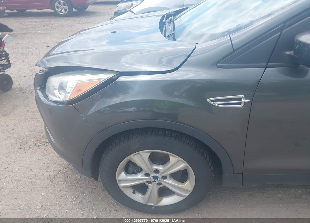 2016 FORD ESCAPE VIN: 1FMCU9G93GUC47831