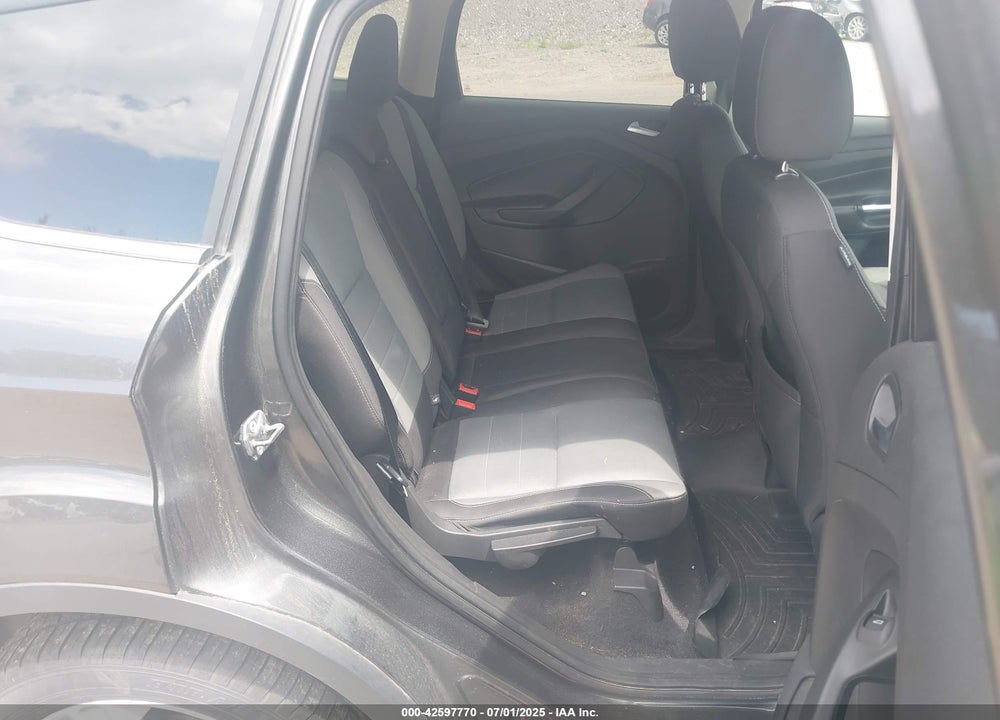 2016 FORD ESCAPE VIN: 1FMCU9G93GUC47831