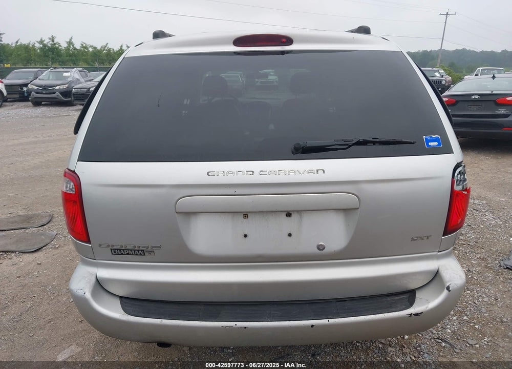 2005 DODGE GRAND CARAVAN SXT VIN: 2D8GP44L65R428854