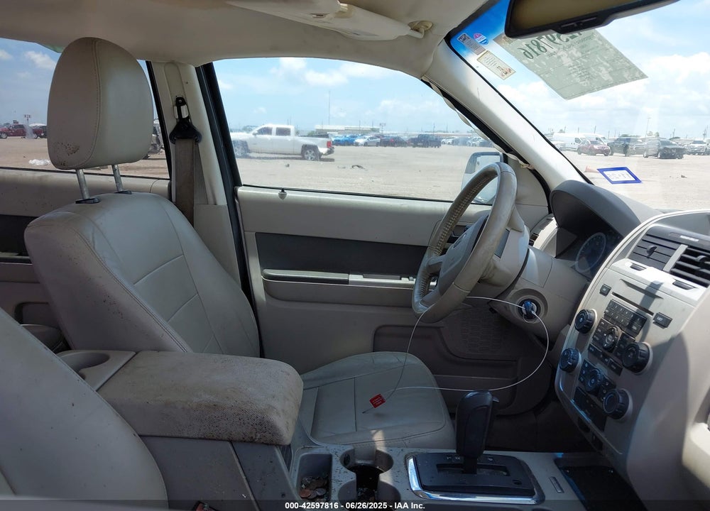 2010 FORD ESCAPE VIN: 1FMCU0DG0AKC62384