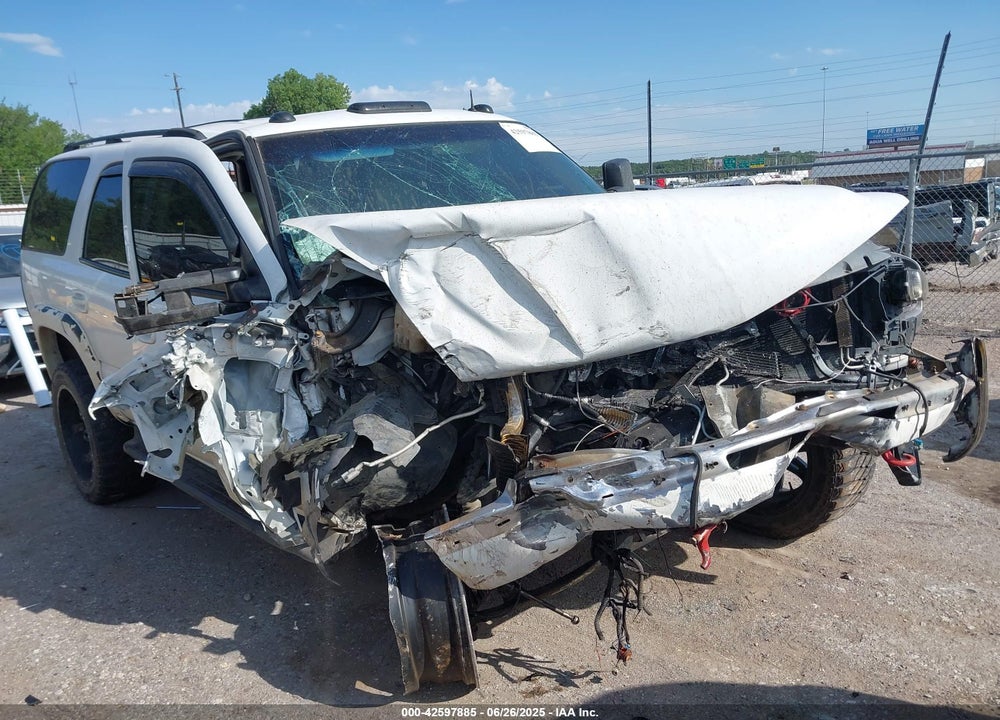 2002 CHEVROLET TAHOE VIN: 1GNEK13Z62J252243
