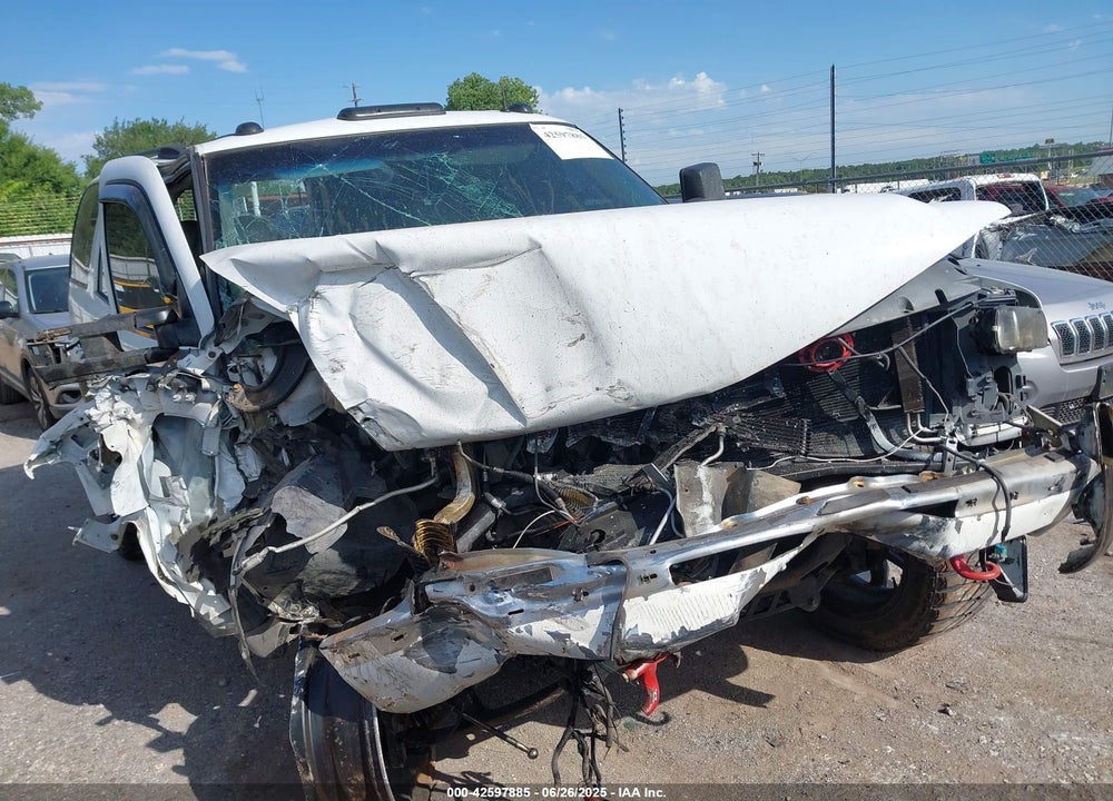 2002 CHEVROLET TAHOE VIN: 1GNEK13Z62J252243