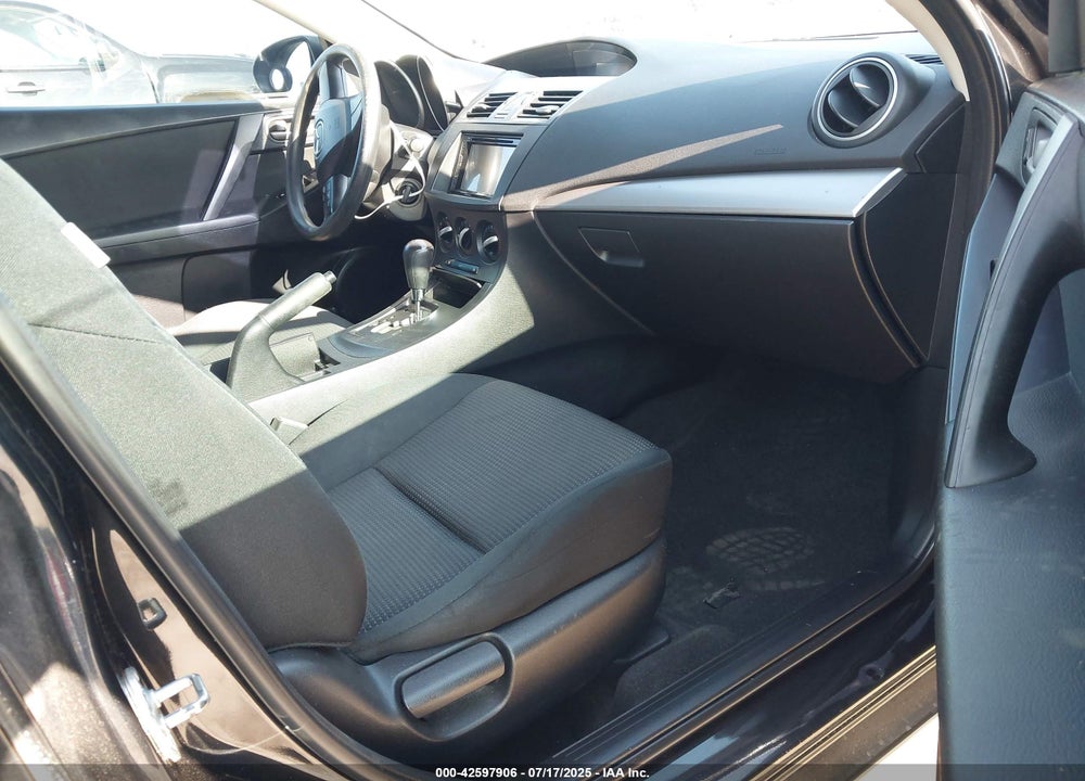 2012 MAZDA 3 I SPORT VIN: JM1BL1UG8C1500144