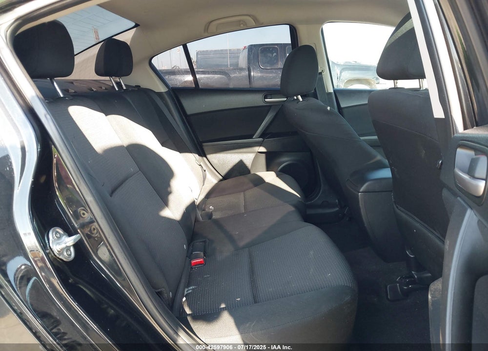 2012 MAZDA 3 I SPORT VIN: JM1BL1UG8C1500144