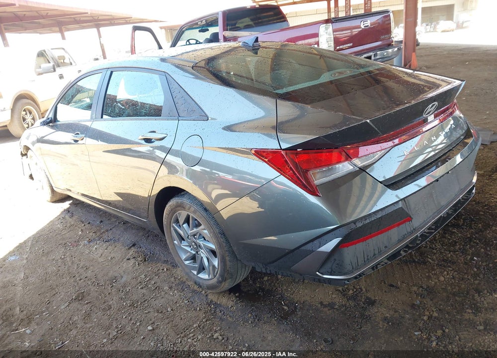 2024 HYUNDAI ELANTRA VIN: KMHLM4DG7RU785022