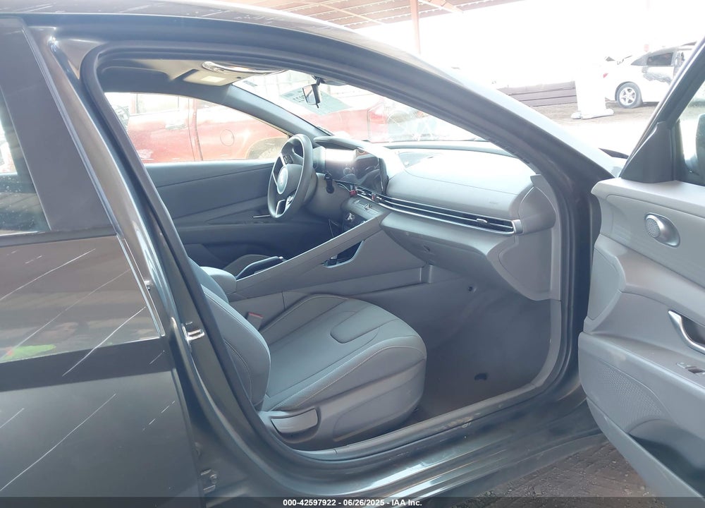 2024 HYUNDAI ELANTRA VIN: KMHLM4DG7RU785022