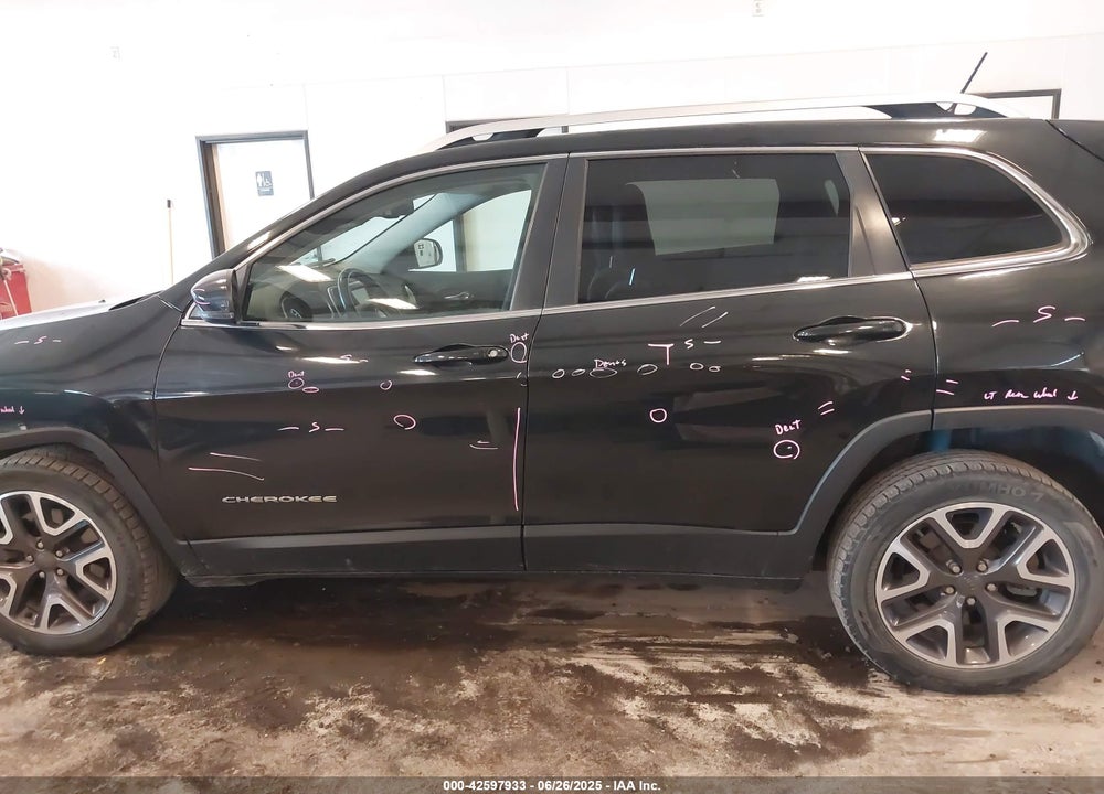 2014 JEEP CHEROKEE VIN: 1C4PJMDS9EW180467