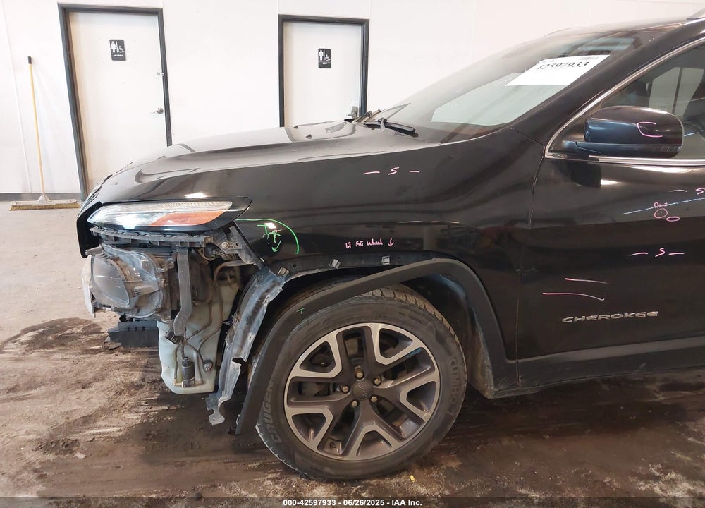 2014 JEEP CHEROKEE VIN: 1C4PJMDS9EW180467
